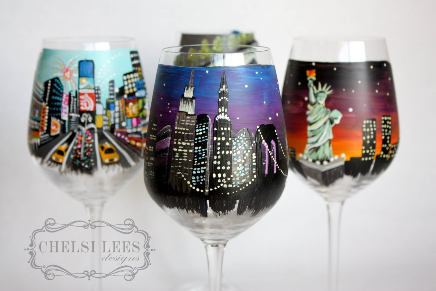 New York Skyline NY 1 Wine Glass