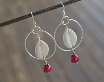 Seashell Jewelry ... Cowrie Shell Dangle Earrings (0884)