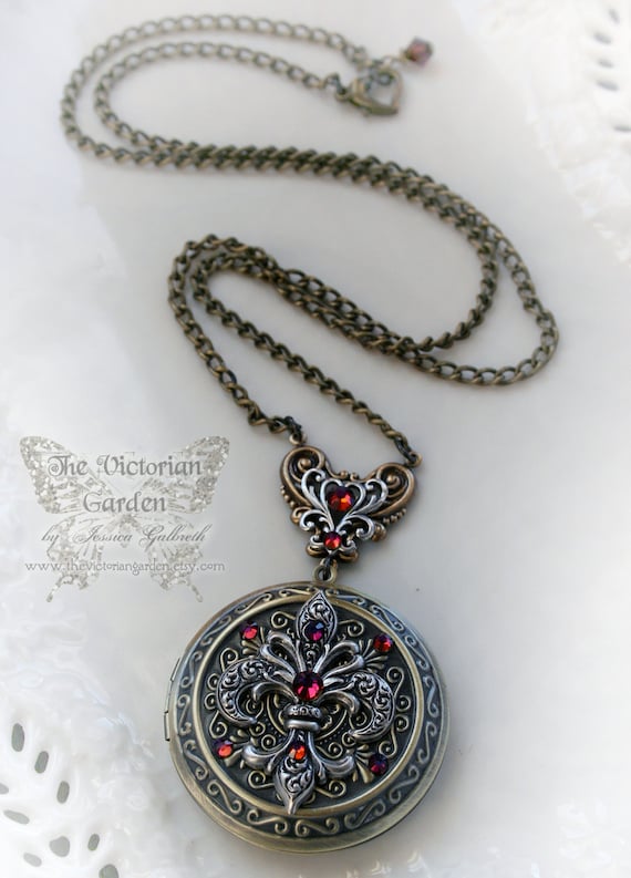 FLEUR-DE-LIS large antique locket necklace by TheVictorianGarden