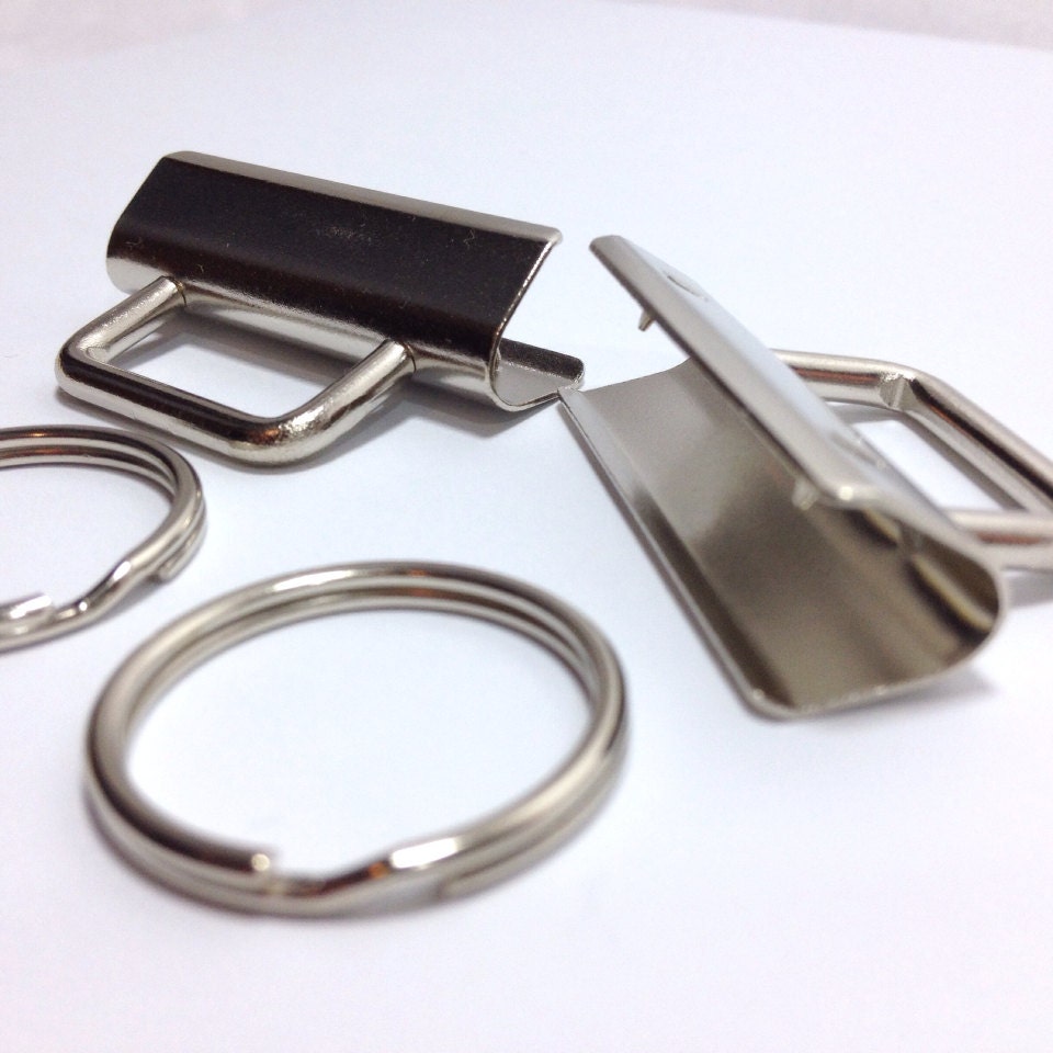 1.5 inch Key Fob Hardware Key Chain Nickel by AGraffSupplies