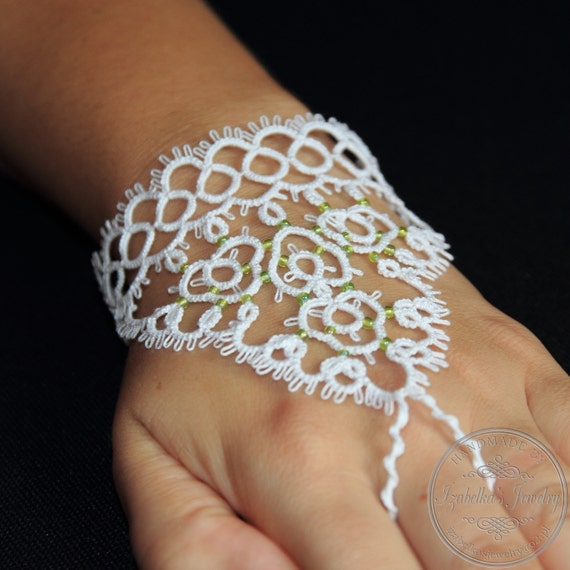 Lace tatted slave bracelet for bridal wedding hand dacoration
