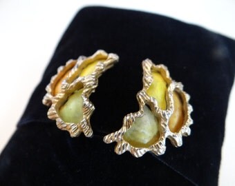 Unique Coro Yellow and Green Abstract Clip Earrings on a Gold Tone Setting