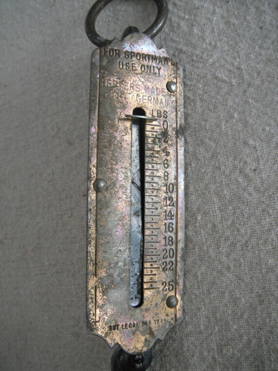 Vintage Herters fish scale made in West Germany