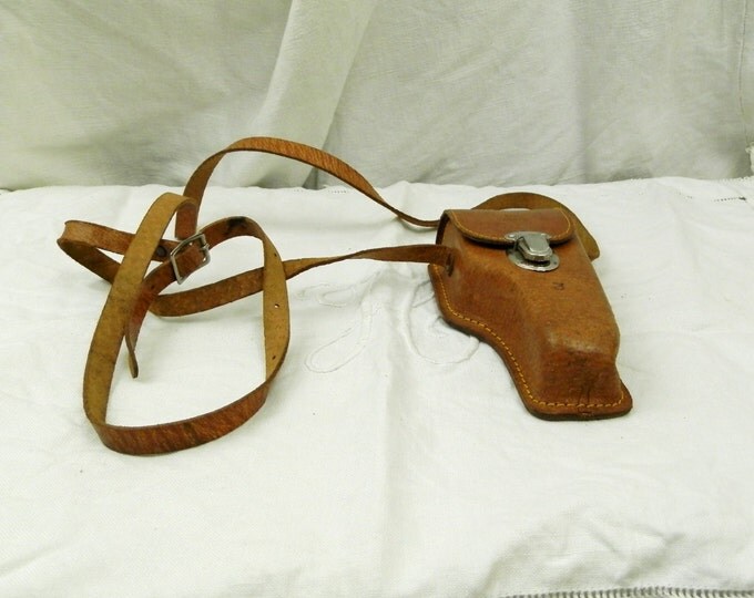 Vintage French Leather Gun Holster / Retro Vintage / Revolver / Bag / Gendarme / France / Tamaya / Collecting / Gift / Unusual / Vintage French Leather Gun Holster / Retro Vintage / Revolver / Bag / Gendarme / France / Tamaya / Collecting / Gift / Unusual /