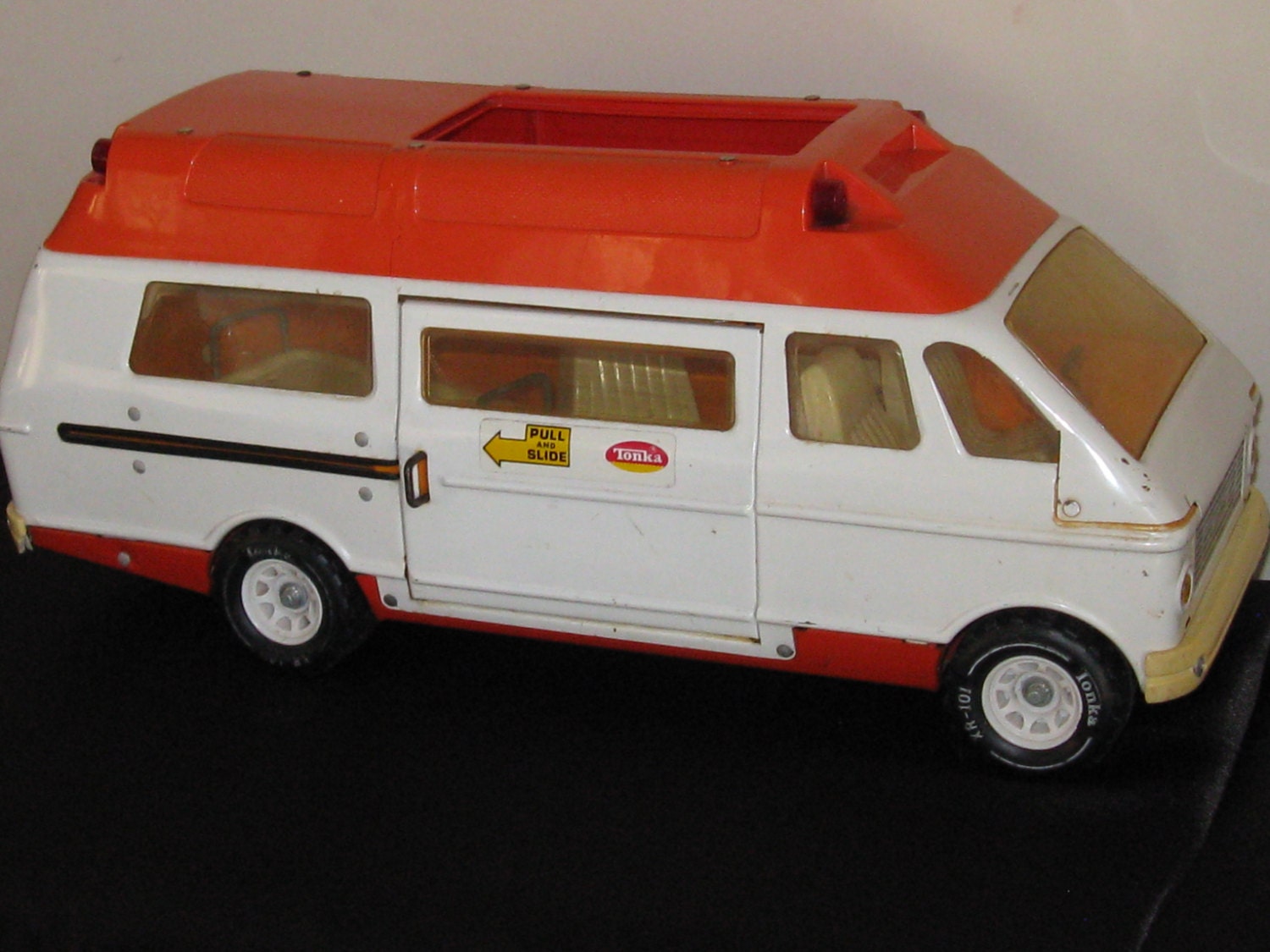 tonka ambulance 1970