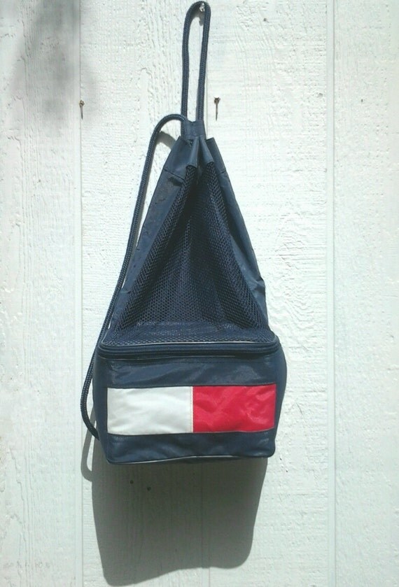 tommy hilfiger lunch box