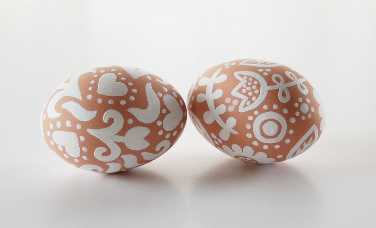 Ceramic Eggs Set of 2 Handpainted in Brown and White