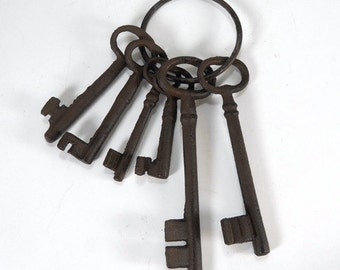 FREE SHIPPING *** Heavy Cast Iron Jailors Skeleton 6 Key Set