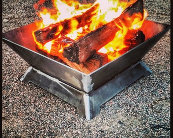 Modern Fire Pit (23" x 23")