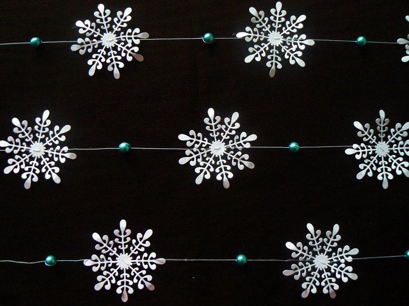 Snowflake Garland, Handmade Ice White Snowflakes and Light Blue Pearls, charming Christmas, New Year Decoration, Beautiful Wedding Garland