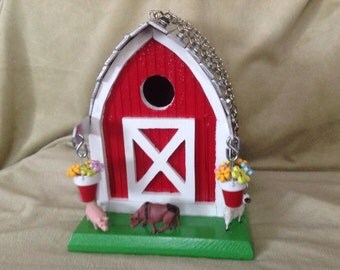 Bird House Barn with Farm Animals