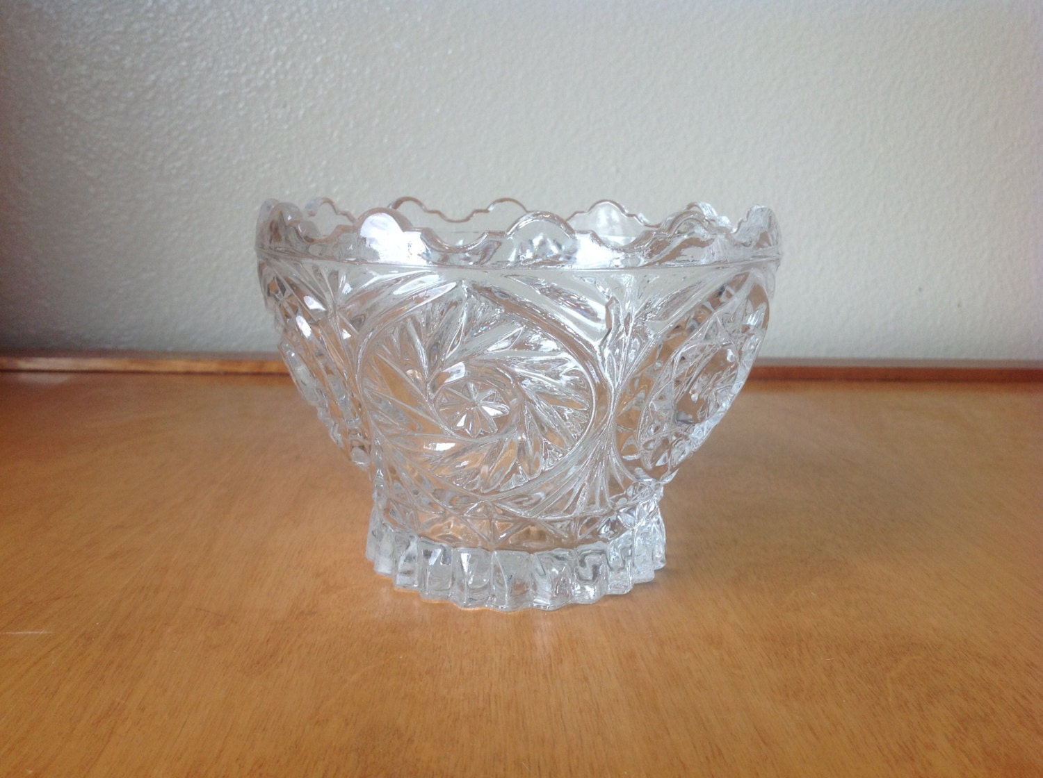 Lead Crystal Bowl with Star Pattern