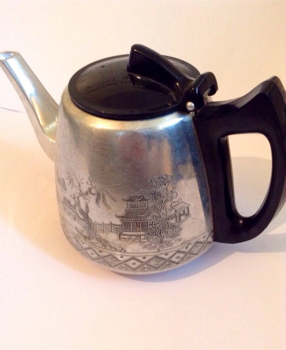 Vintage Willo Ware Swan Brand Metal Engraved Teapot
