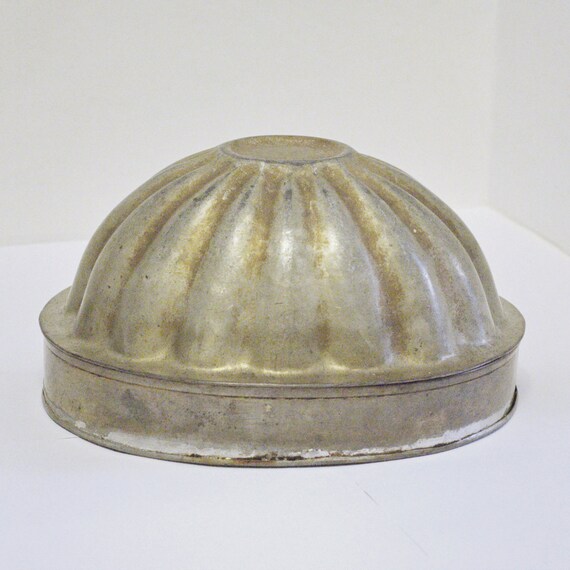 Metal Ice Cream Mold 1920's Farmhouse Vintage Dairy