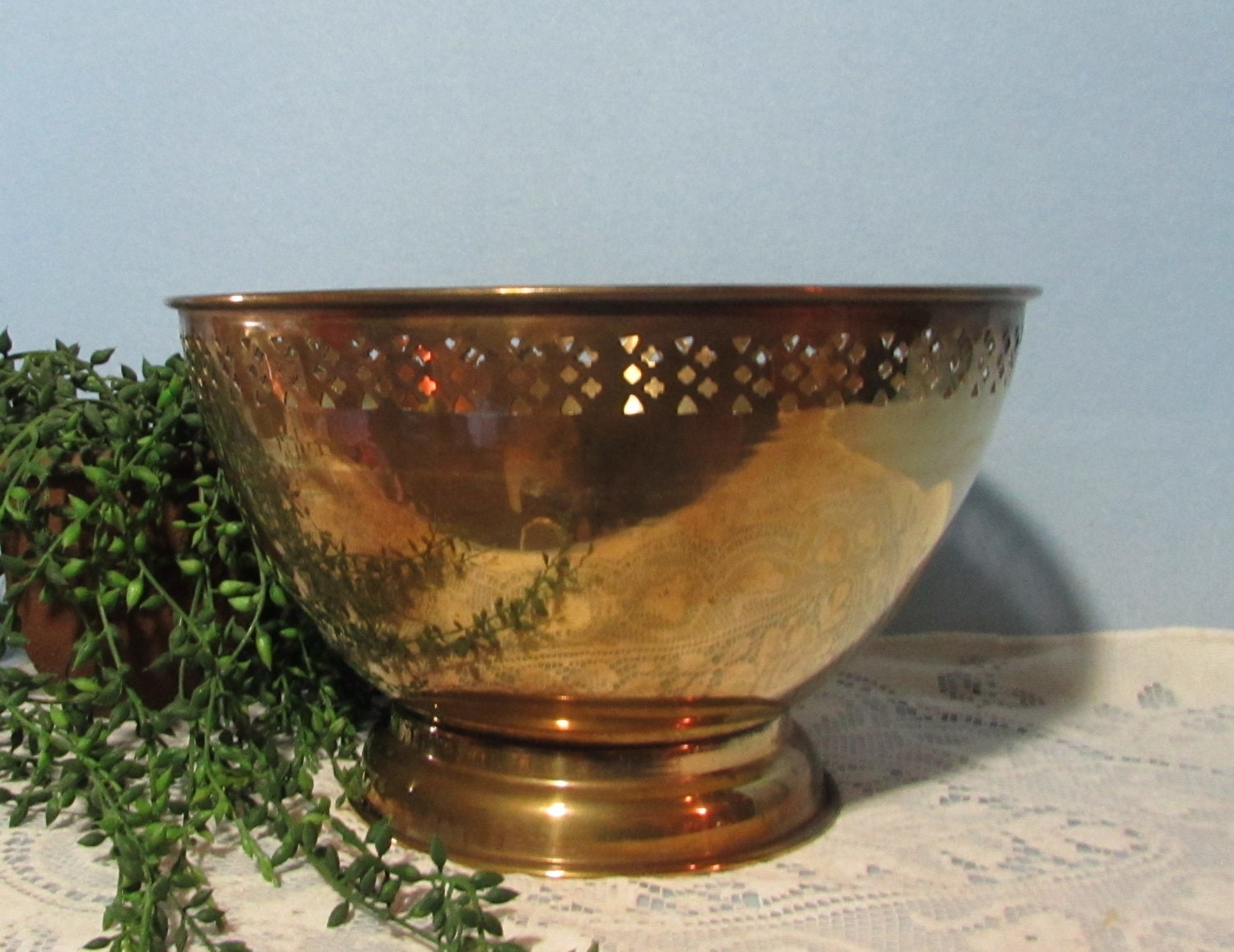 Solid Brass Bowl Vintage Solid Brass Footed by BeanzVintiques