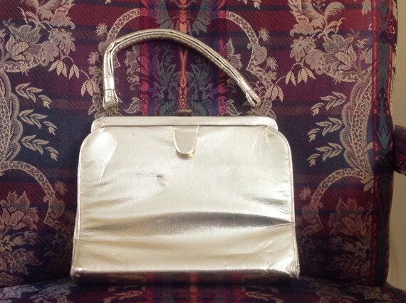 Vintage Gold Patent Handbag Kiss Lock Purse Gold Patent 8845