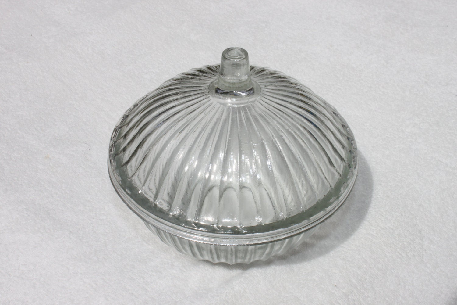 Unique Vintage Oval Glas Container with Lid, Sugarbasin Haute Juice