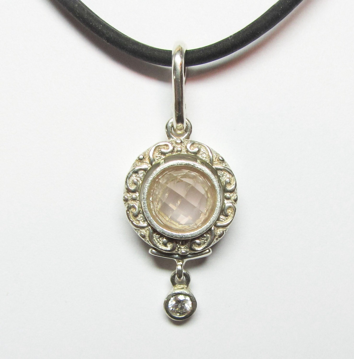 LinkedOn Interchangeable Necklace Pendant by by LinkedOnJewelry