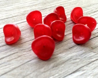 Czech glass flower beads, three petal flower beads red raspberry 10 (FL03)