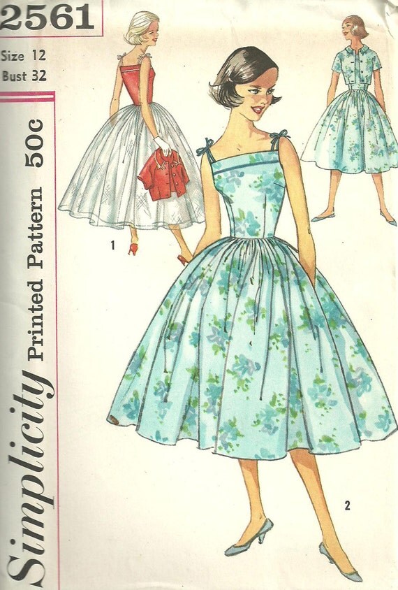 Simplicity 2561 / Vintage 50s Sewing Pattern // Dress And