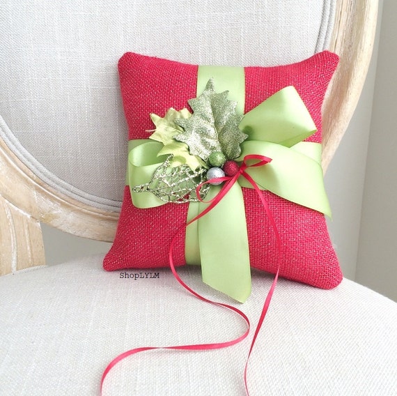 Items similar to Holiday Pillow, Couch Pillow, Christmas Pillow, Burlap