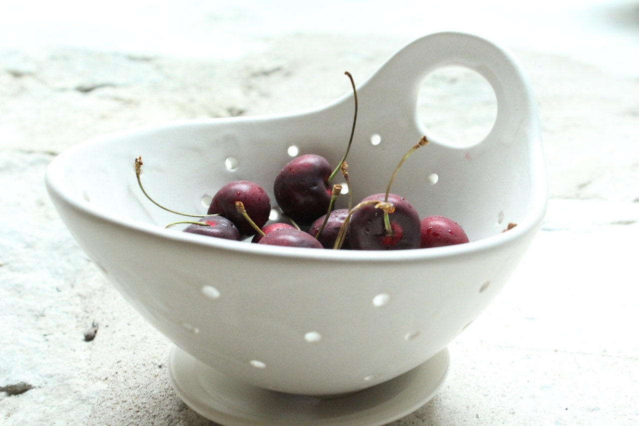 Pottery Berry Bowl with Handle Medium Size Ceramic