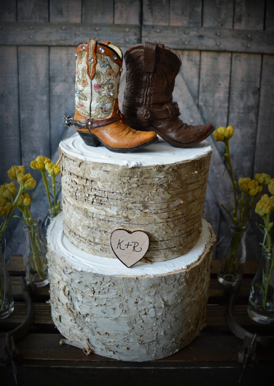 Westernbootsweddingcake