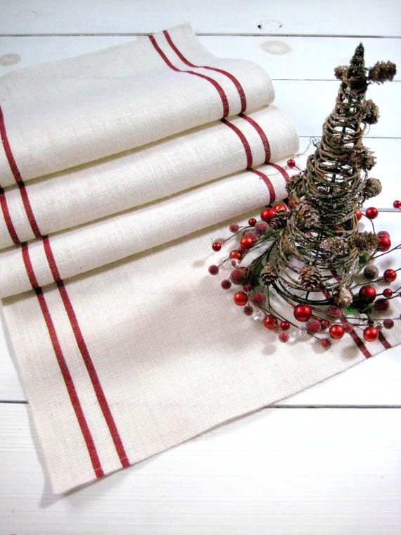 Holiday table Runner /Christmas Runner western runner Runner / Table  / Christmas   christmas