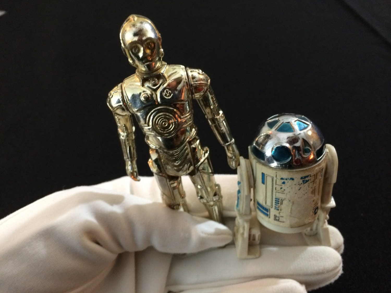 r2d2 and c3po toys