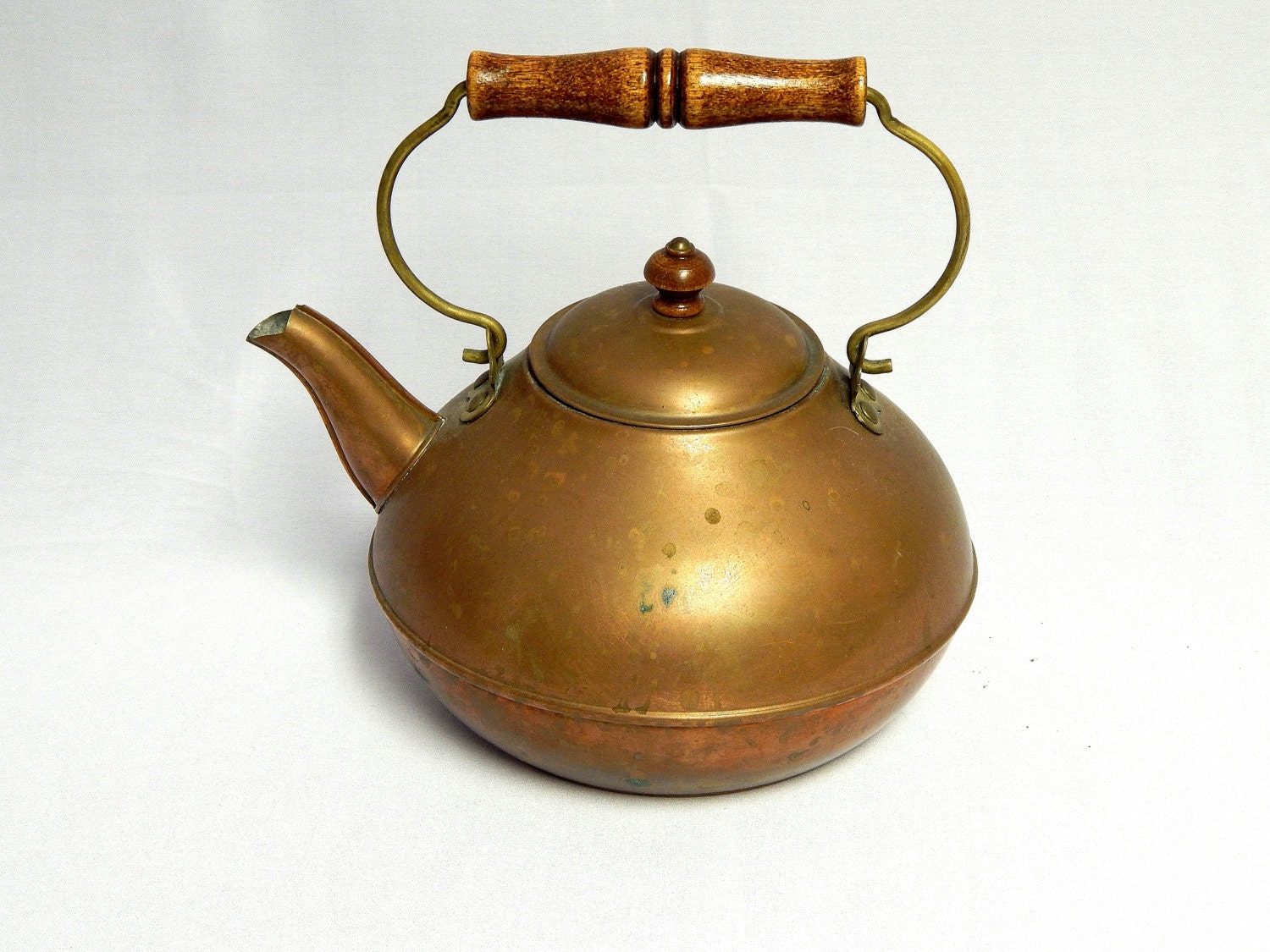 revere copper tea pot kettle with wooden handle by annetteattic revere copper tea pot kettle with wooden handle by annetteattic