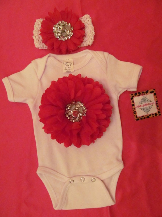 Items similar to Newborn Baby Girl Outfit Photo Prop