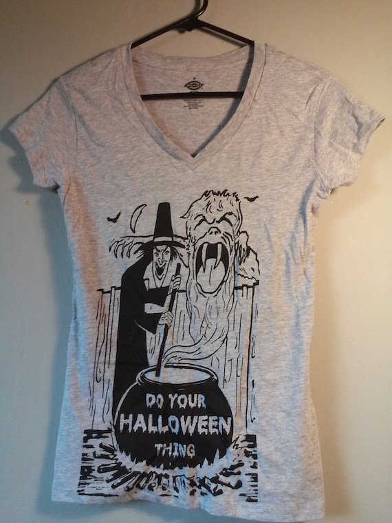 Vintage Style Halloween print on a Medium T shirt by CoolDoom