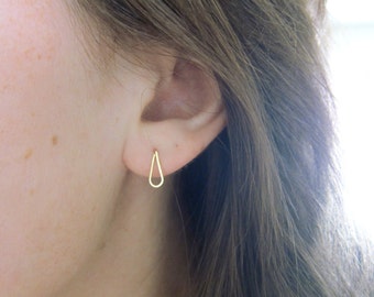 Tear Drop Hammered 14k Gold Fill or Sterling Silver Earrings - Rain Drop Earrings - Minimalist - Hammered Metal - Wire Studs - Tear Shape