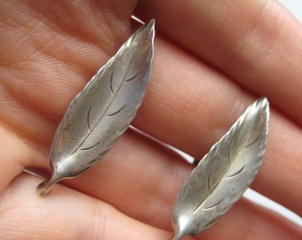 Screw back Sterling silver vintage Leaf earrings