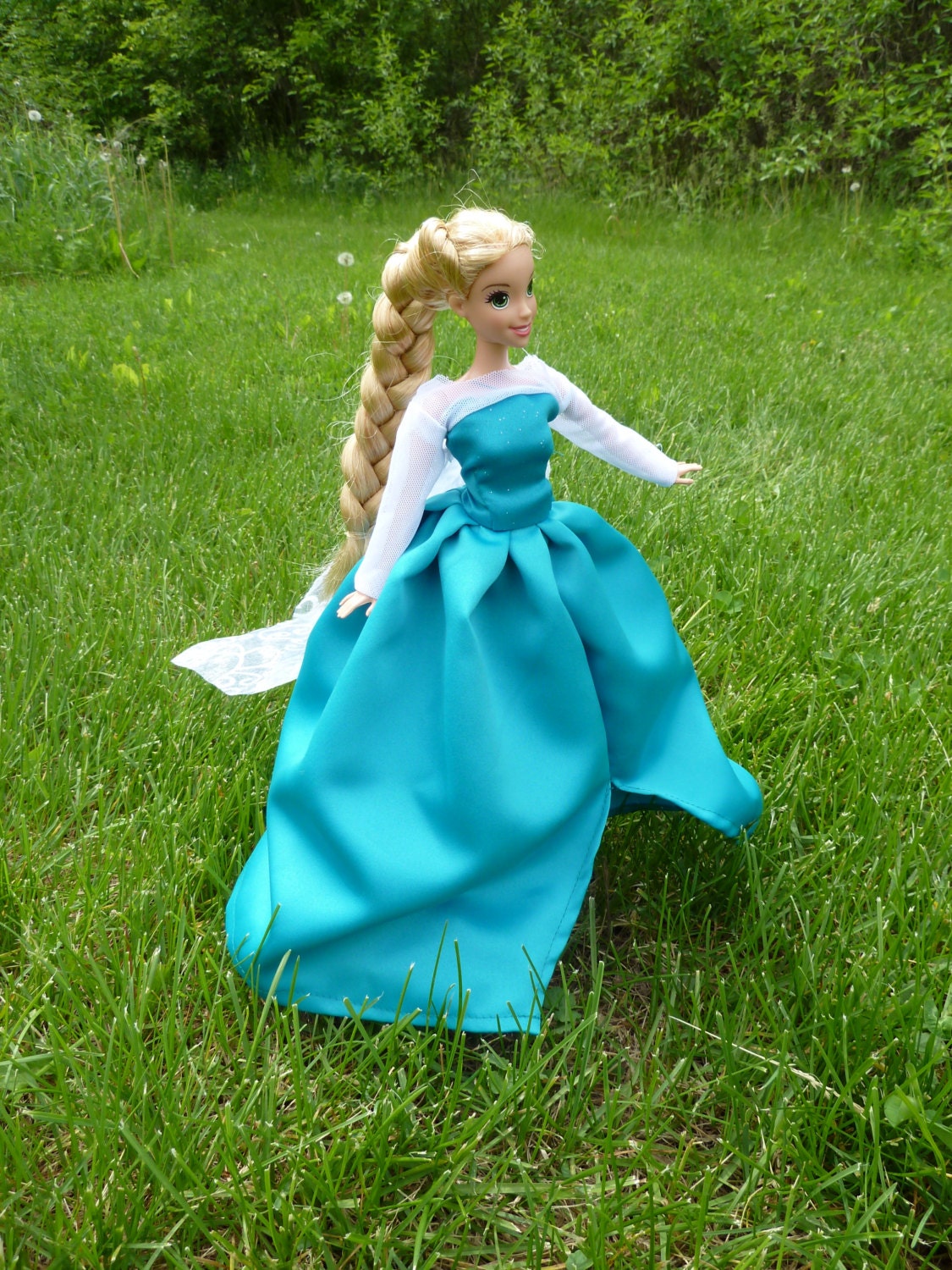 elsa barbie clothes