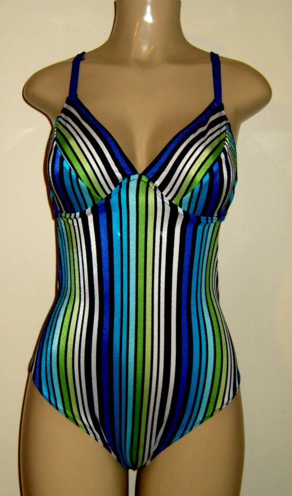 V Neck Cutaway One Piece SwimsuitsUnderwire Support.