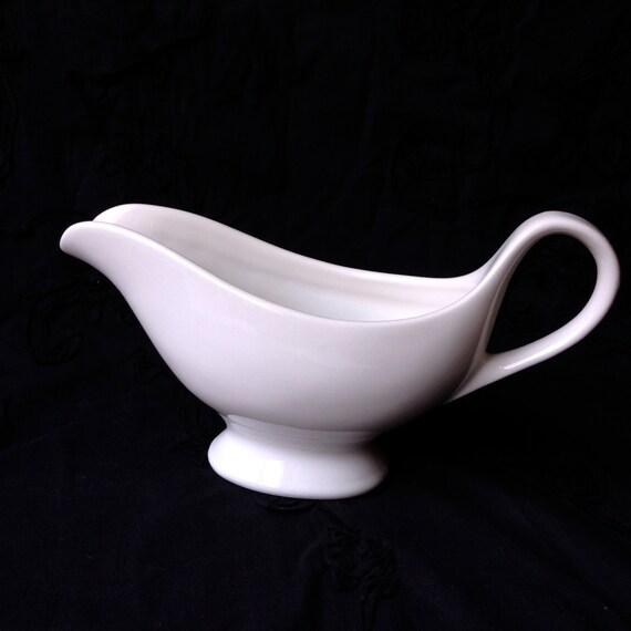 Medium Ceramic White Cream Gravy Boat Vintage