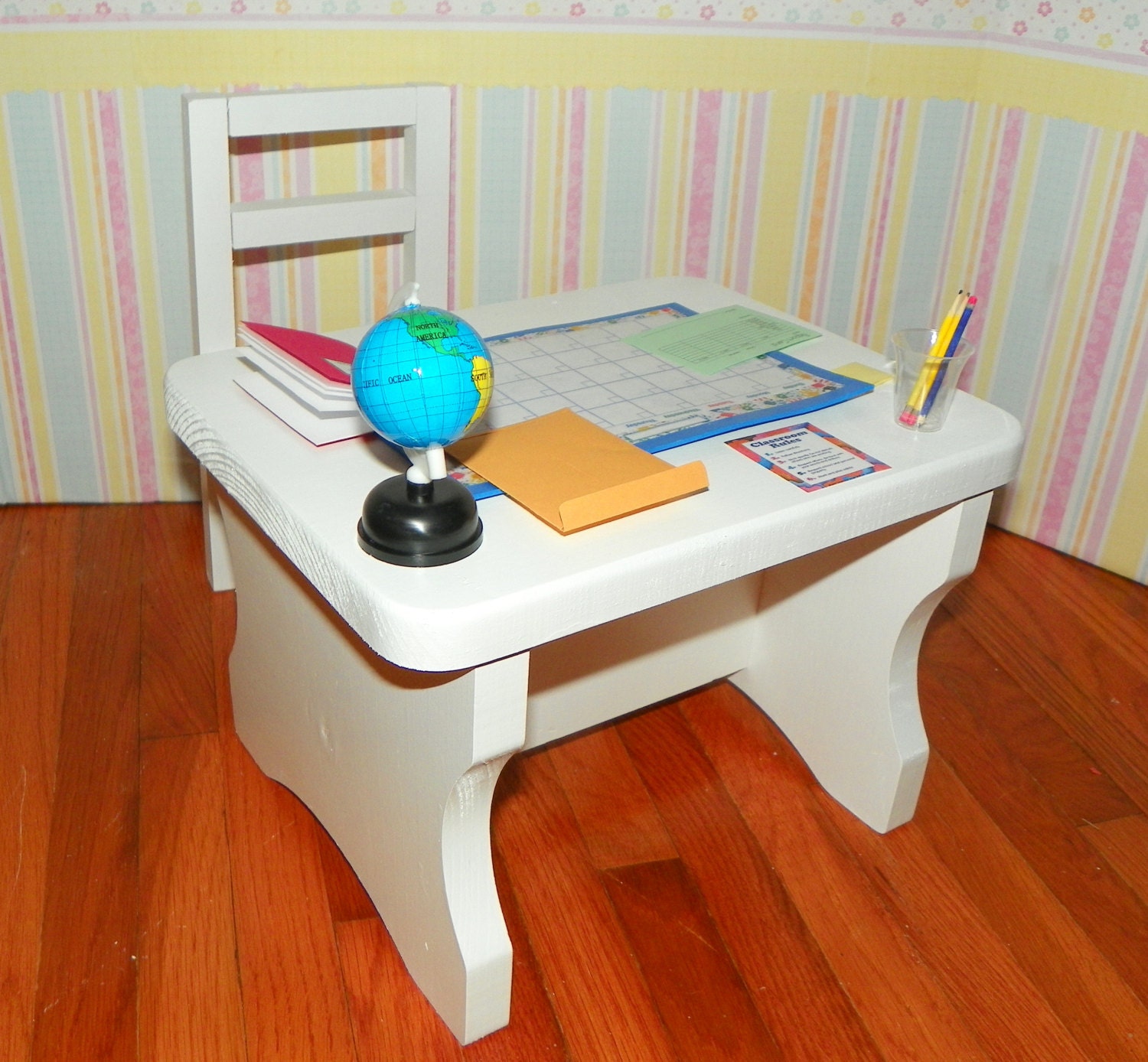 ag doll desk