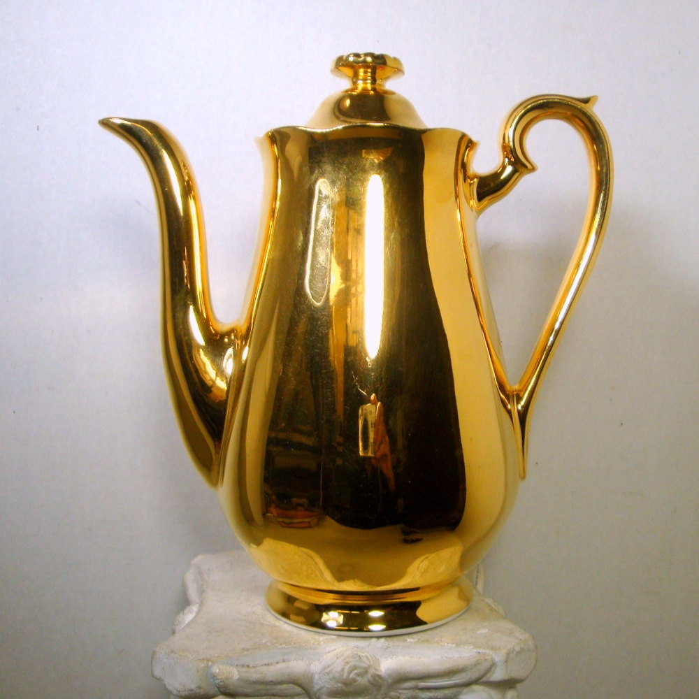 Vintage HALL Golden Glo Teapot 22 Karat Gold Pot Style 3322