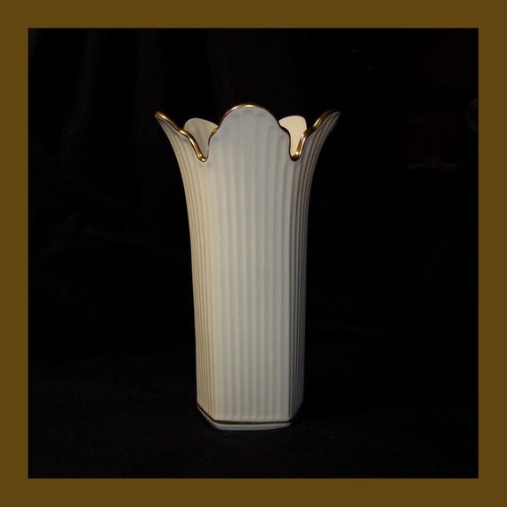 Vintage Lenox Meridian Collection Vase / Lenox Vase with Gold
