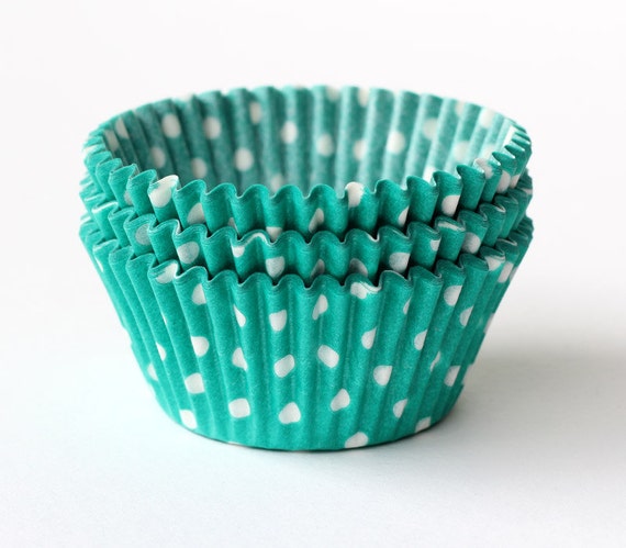 dot 3 usd cupcake our inspired cupcake cupcake polka buy now vintage 45 green 25 liners on etsy  liners