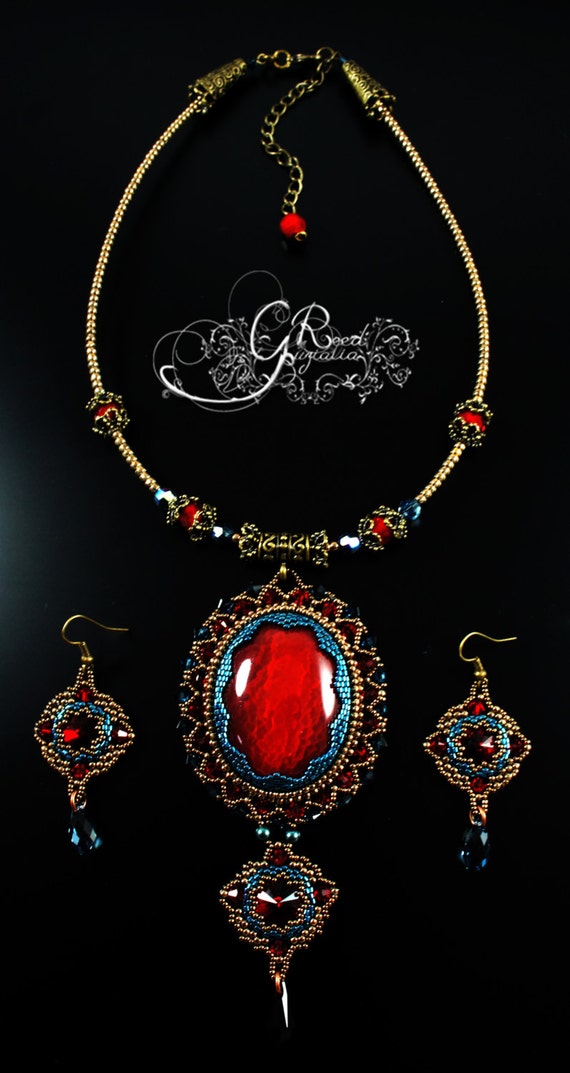 RESERVED. Baroque style necklace