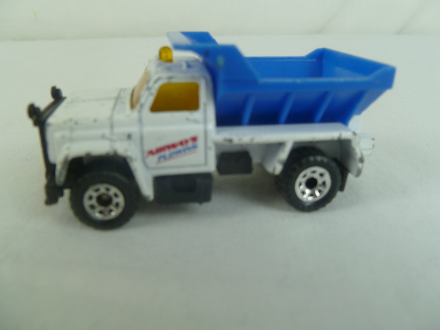 match box dump truck