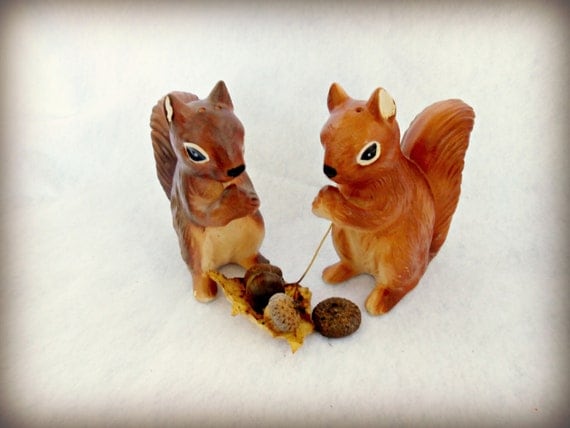 Vintage Home - Autumn Squirrel Woodland Salt and Pepper Shakers