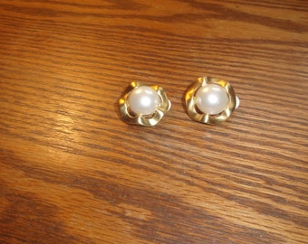 vintage clip on earrings goldtone faux pearl
