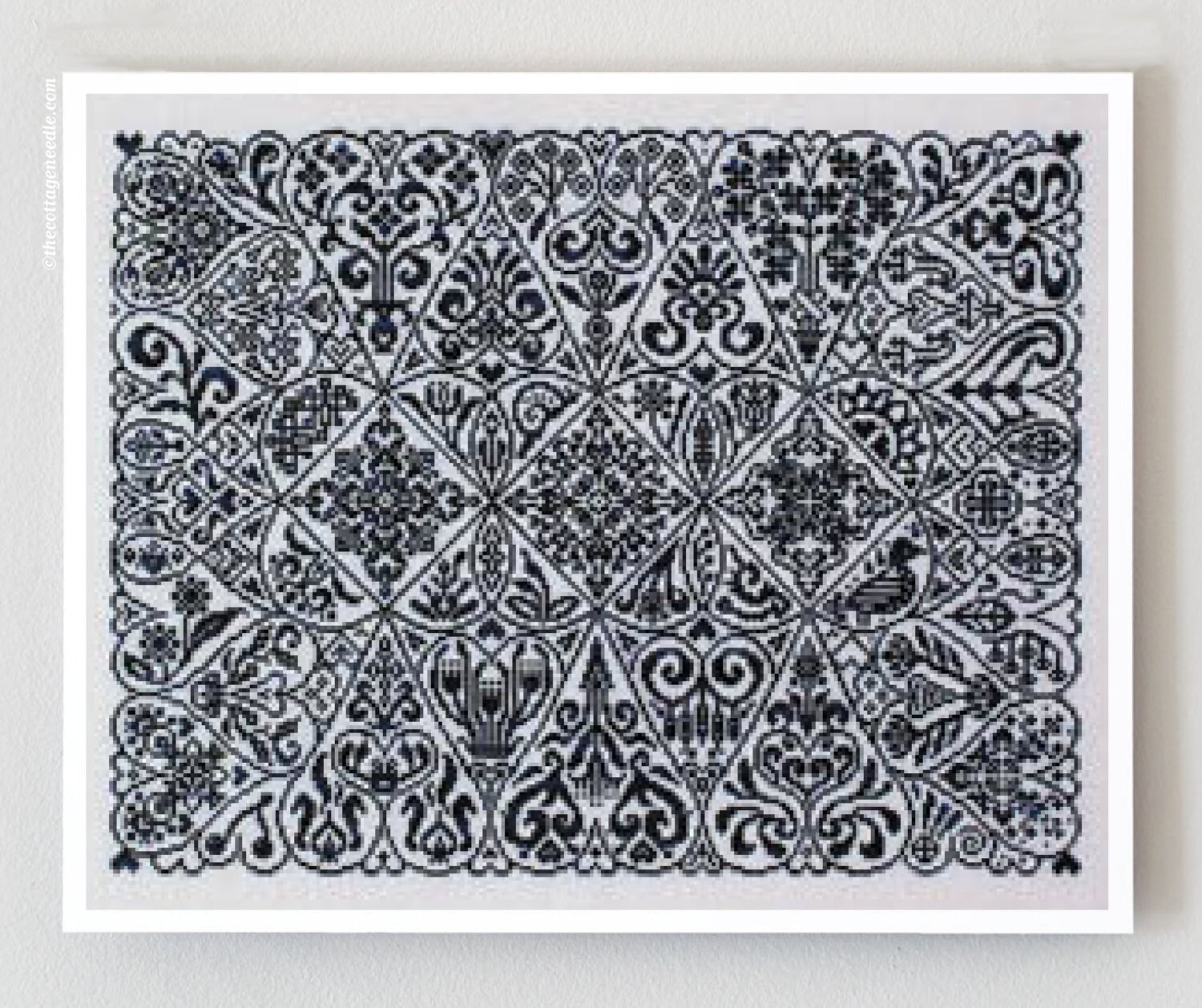 Cirque des Coeurs Ink Circles counted cross stitch patterns