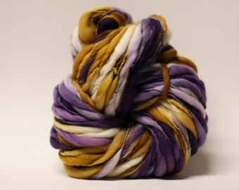 Handspun Thick and Thin Merino Yarn Slub ttS(tm) Hand dyed Self Striping xxLRH 58b