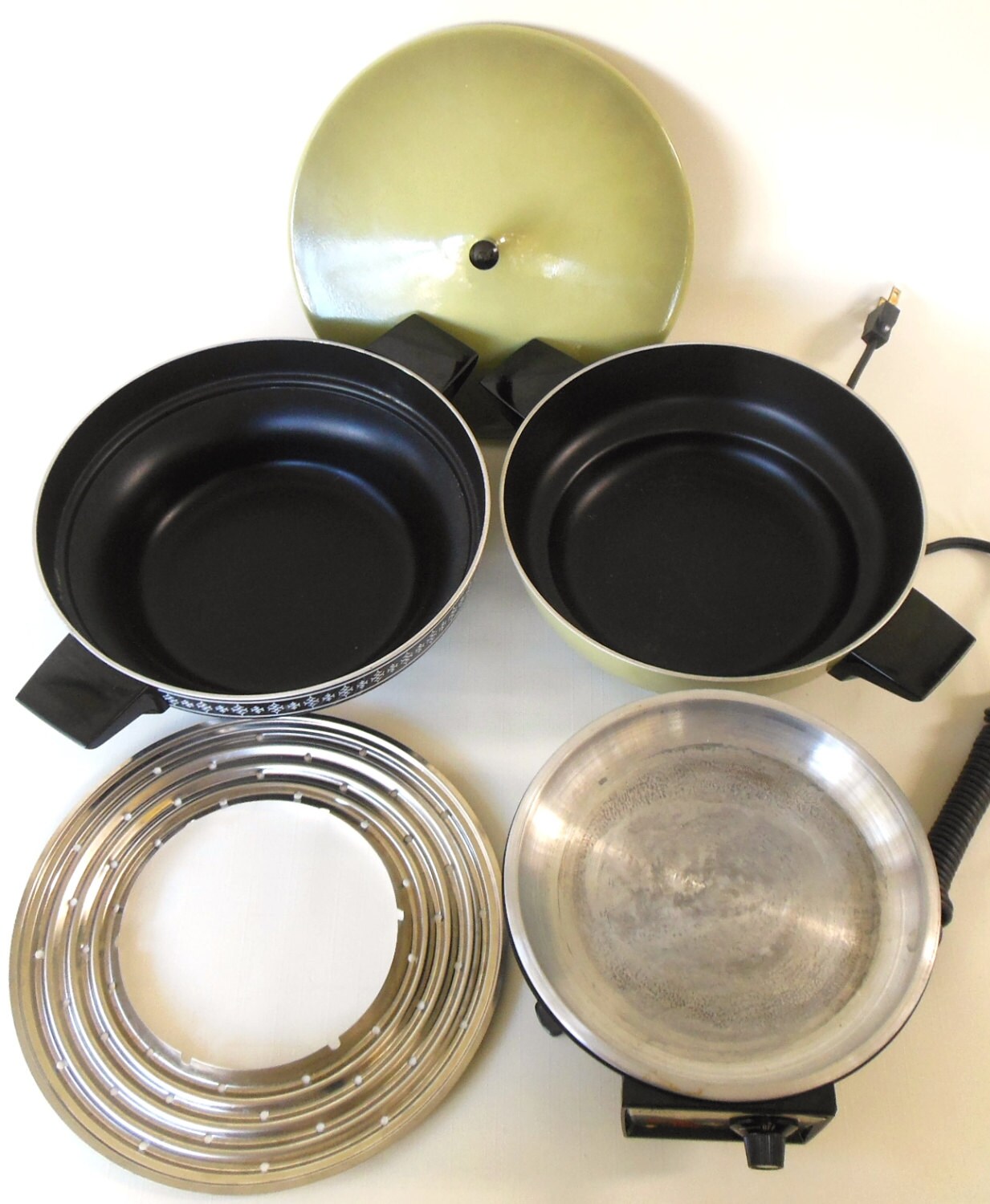 Oster Super Pan Electric Fondue Pot Chafing Dish Buffet Server