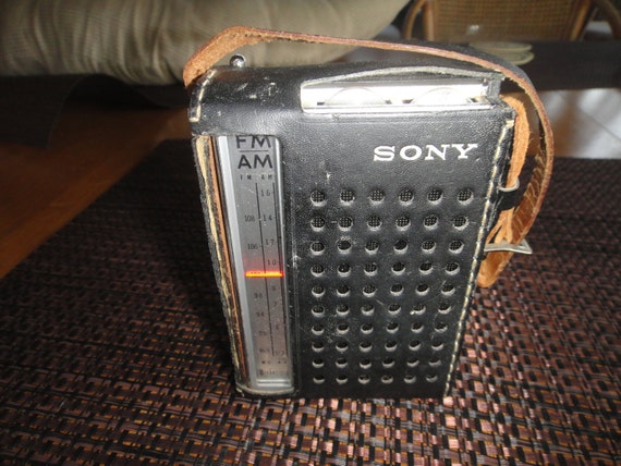 Sony transistor radio TFM-825 Sony Tokyo 1964 by MilliesAttique