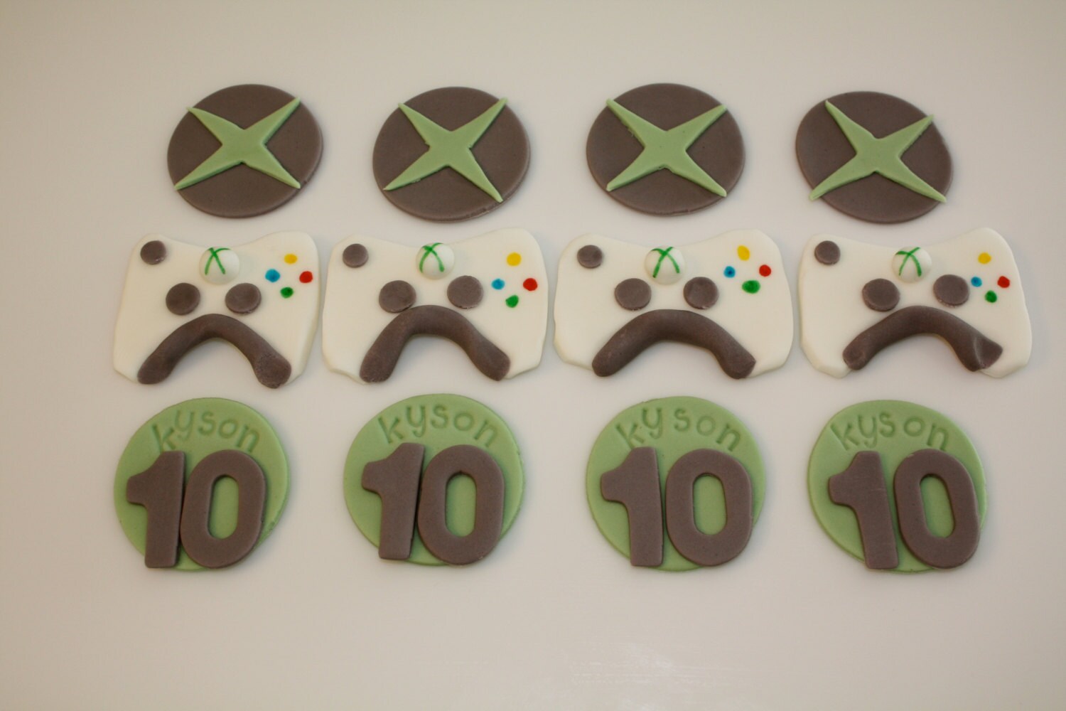 XBOX GAMER Fondant Cupcake and Cookie Toppers 1 by topmycupcake